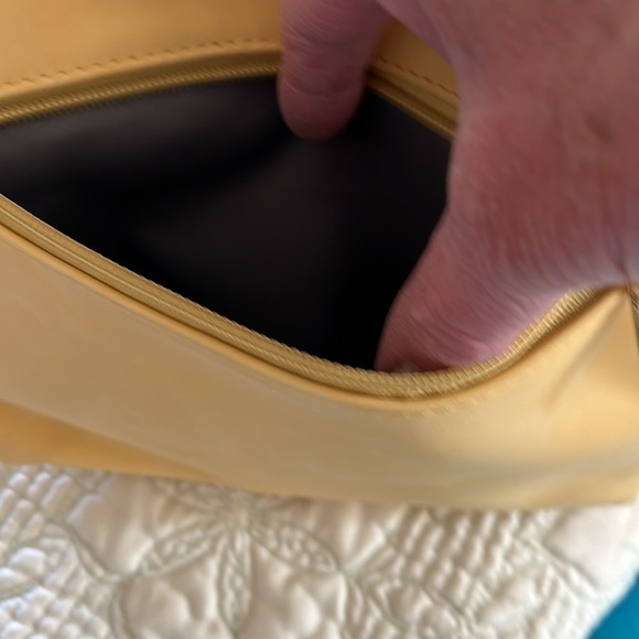 Open Story Women’s Straw Colored Wristlet With RFID NWOT - Picture 4 of 8